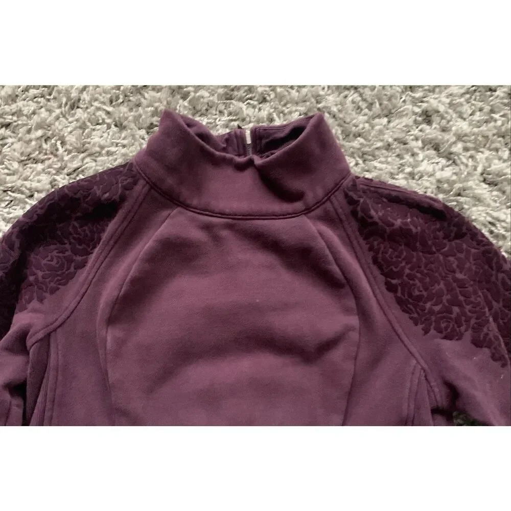 Lululemon Floral velvet Flock MAROON  Pullover Mock SWEATSHIRT sz 8